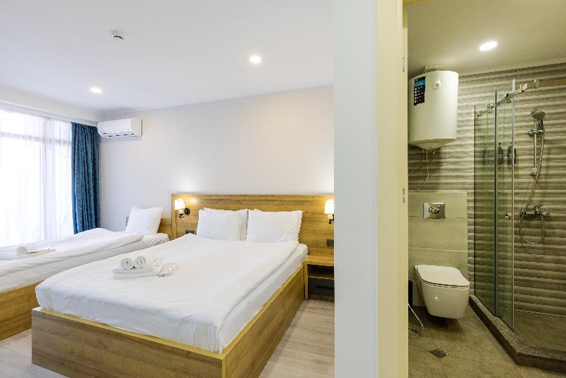 Aqua Batumi Hotel and Apartments - Oda