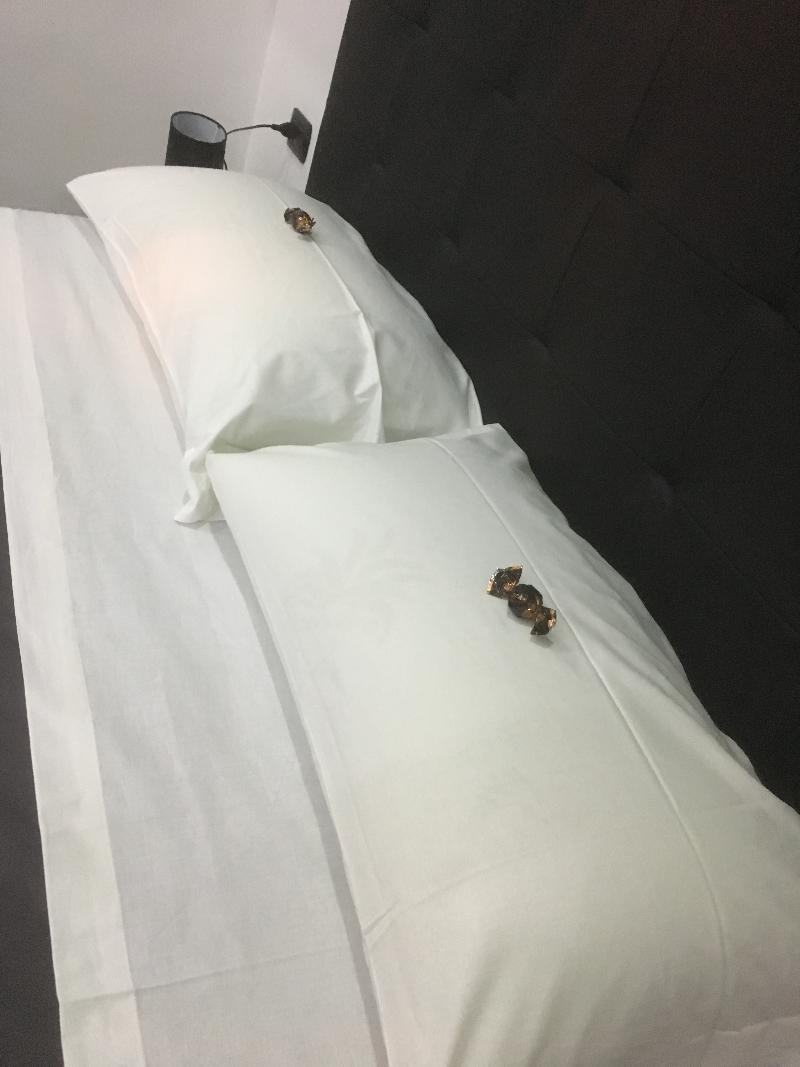 MB95 - Mezzocannone Luxurious Bed&Breakfast - Oda