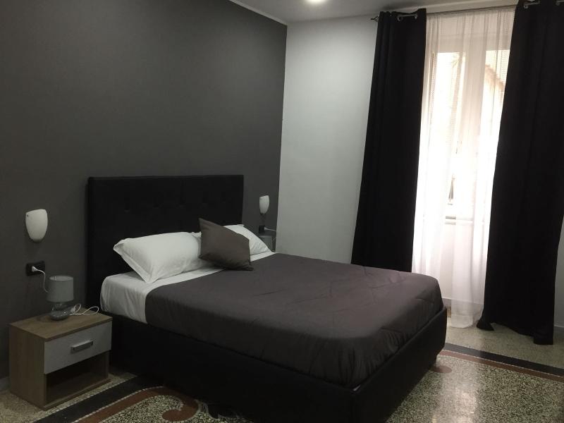 MB95 - Mezzocannone Luxurious Bed&Breakfast - Oda