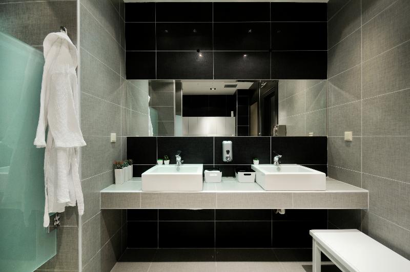 Polyastron Place - Aktivite