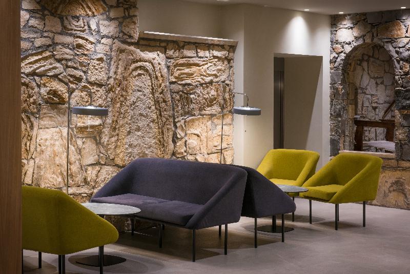 Petousis Hotel & Suites - Lobi