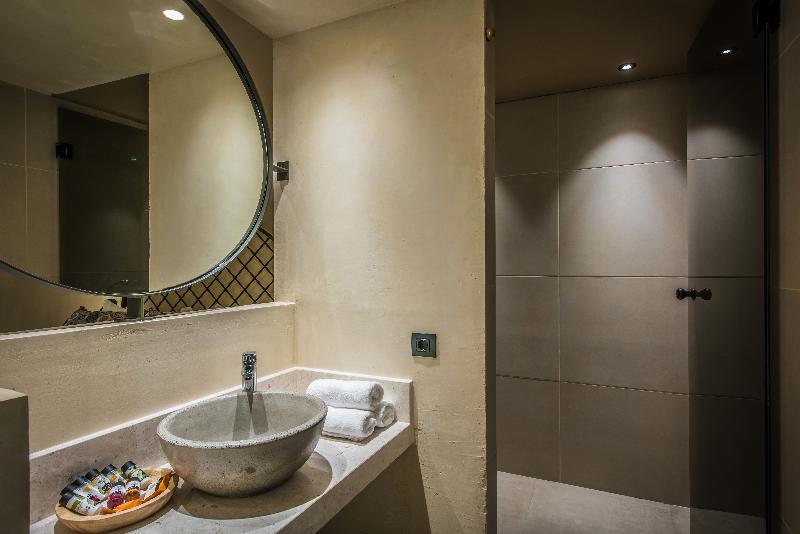 Petousis Hotel & Suites - Oda