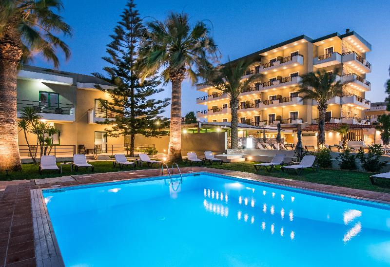 Petousis Hotel & Suites - Havuz