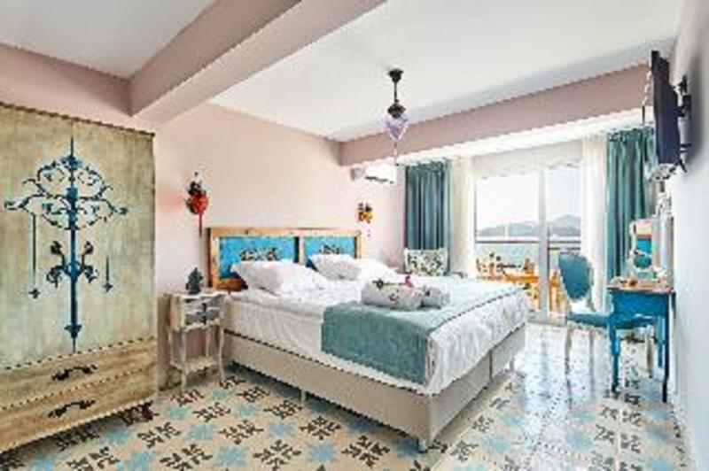 Fi Light Solto Boutique Beach Hotel - Oda