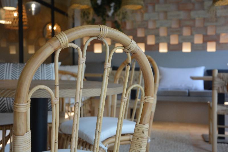 You&Co.Saler Beach Boutique - Restoran