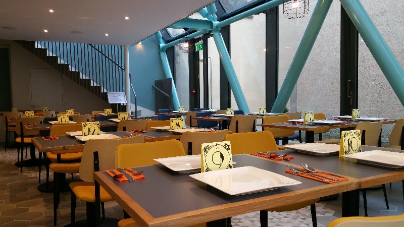 Grand Plaza Serviced Apartments - Restoran