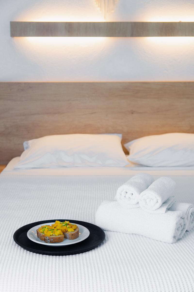 Calma Beach Hotel - Oda