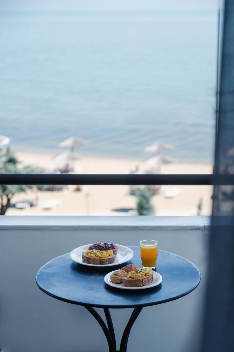 Calma Beach Hotel - Oda