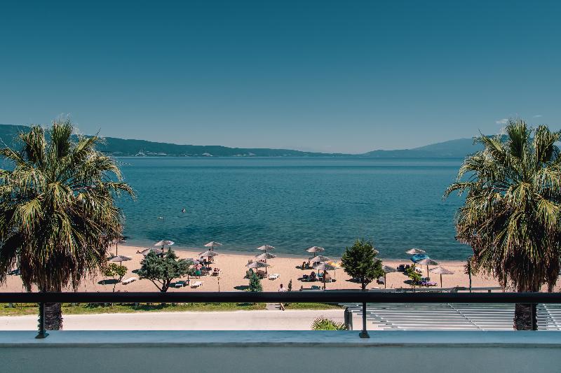 Calma Beach Hotel - Oda