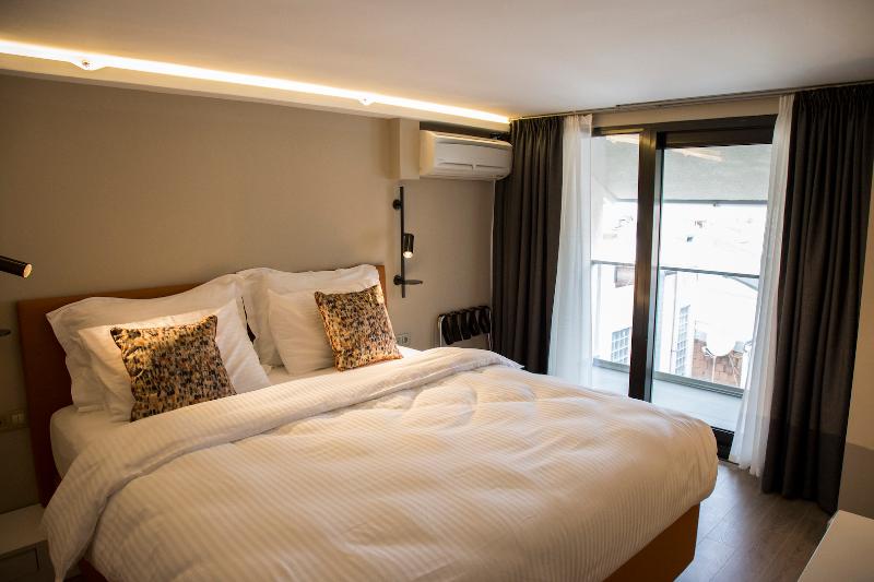 Sparkle Hotel - Oda