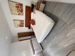 Roland House fotoÄŸrafÄ±