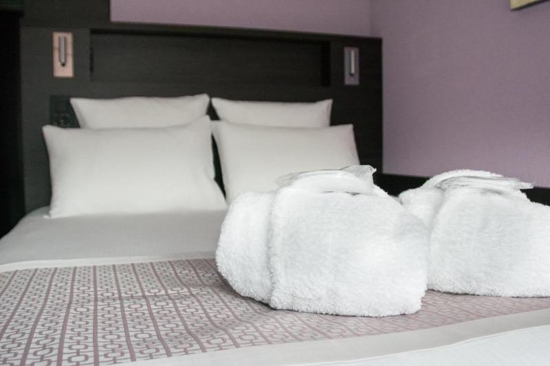 Nash Pratik Hotel - Oda