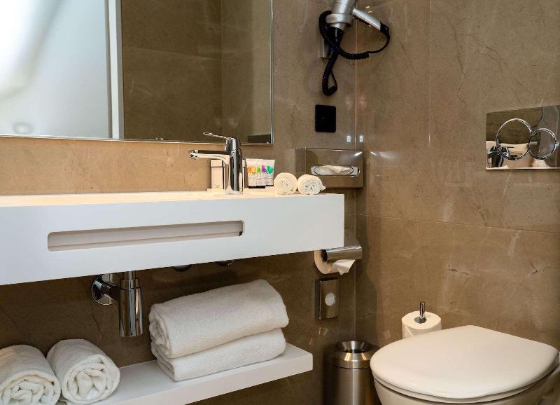 Nash Pratik Hotel - Oda