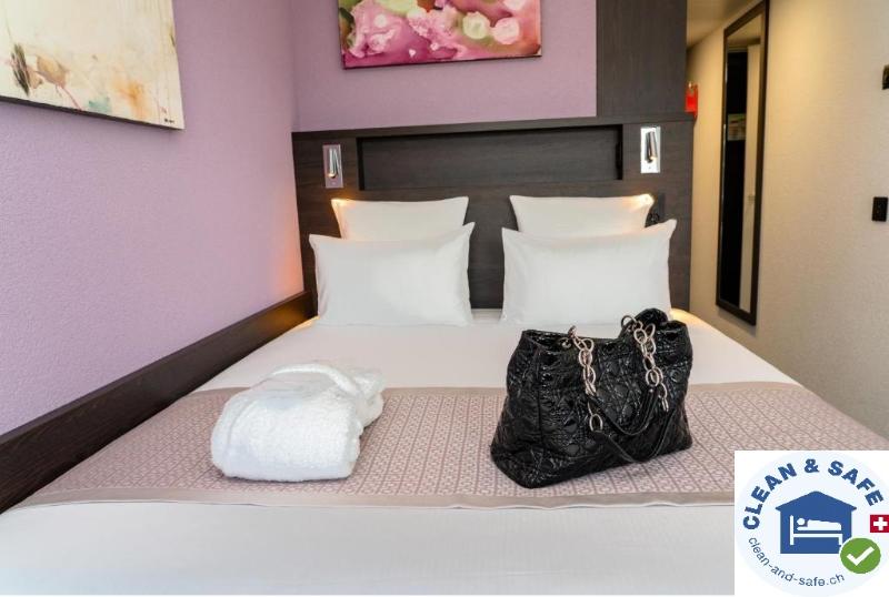 Nash Pratik Hotel - Oda