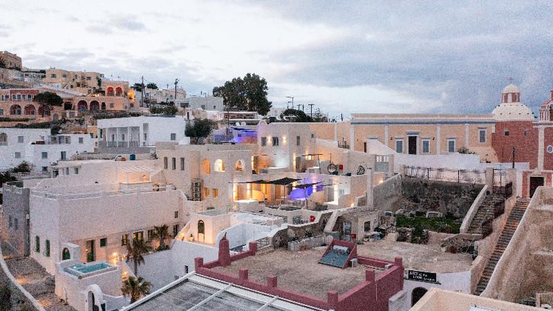 Caldera Cliff Illusion Suites - Genel