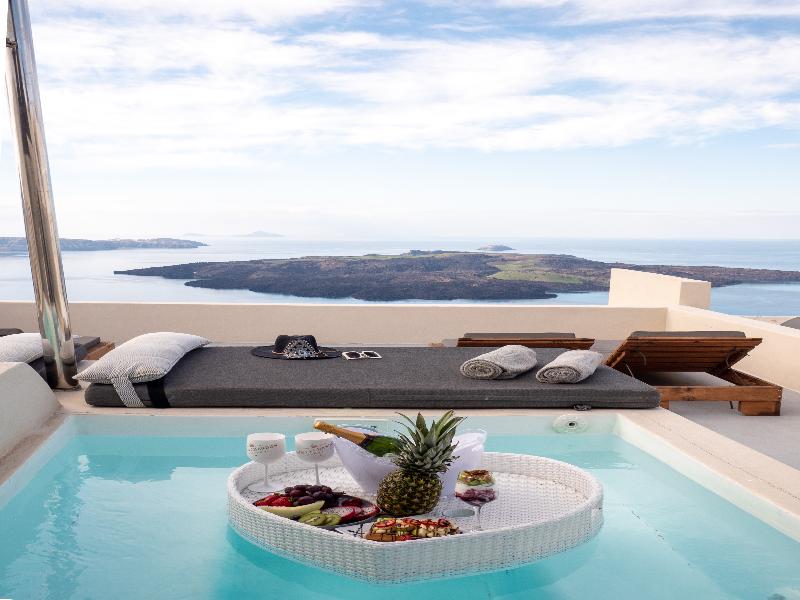 Caldera Cliff Illusion Suites - Oda
