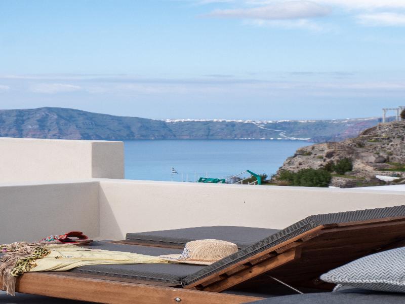 Caldera Cliff Illusion Suites - Oda