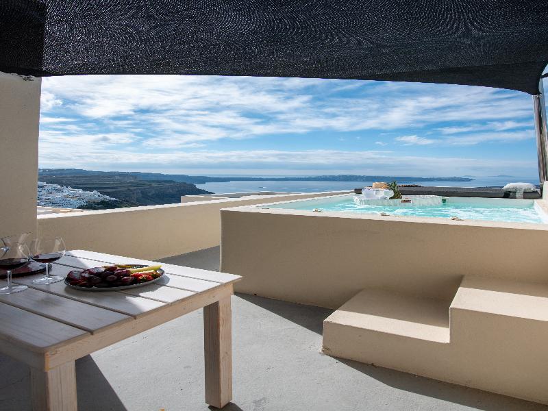 Caldera Cliff Illusion Suites - Oda