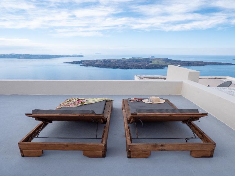 Caldera Cliff Illusion Suites - Oda