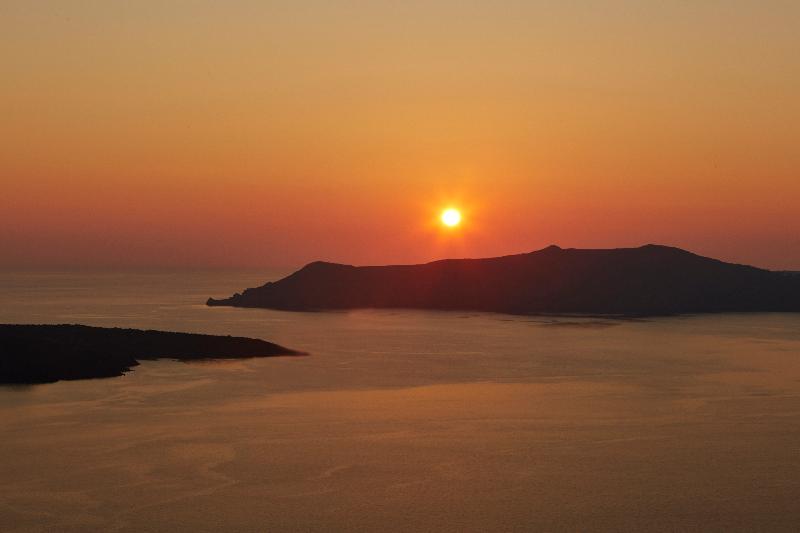 Caldera Cliff Illusion Suites - Oda