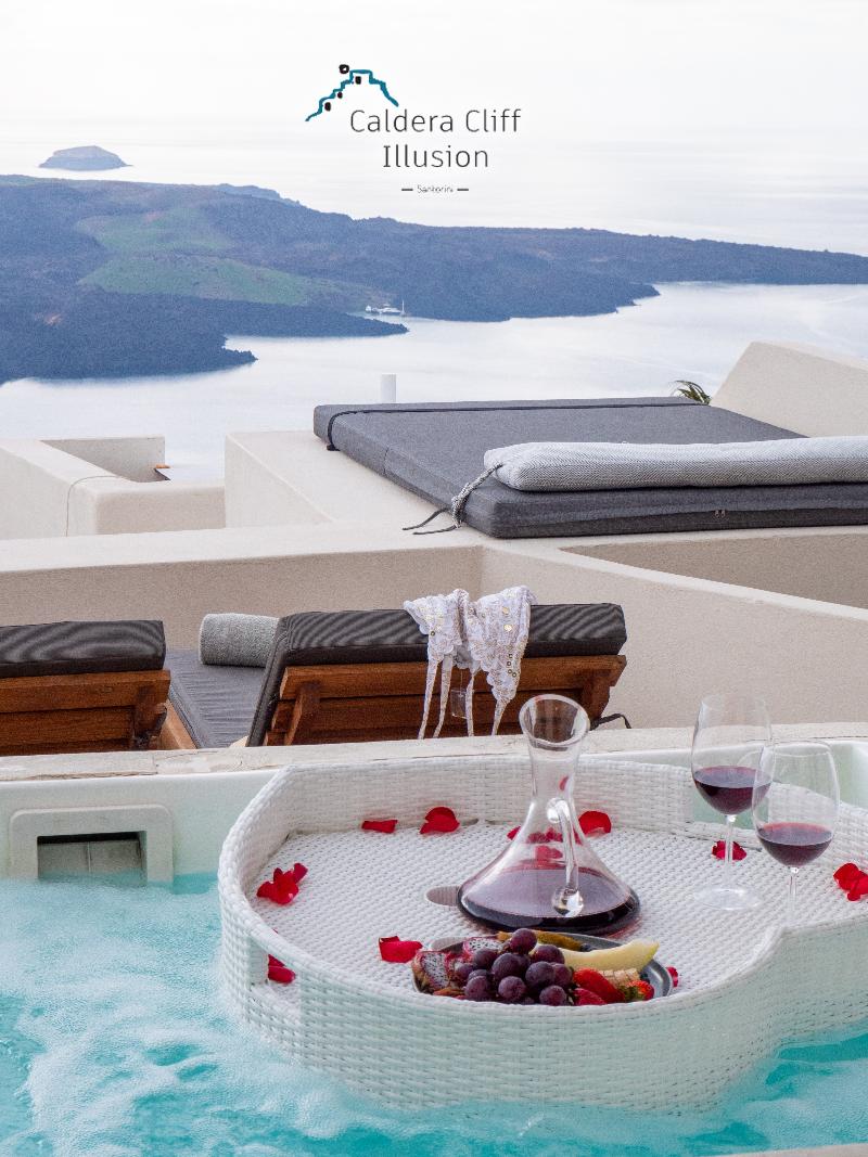 Caldera Cliff Illusion Suites - Oda