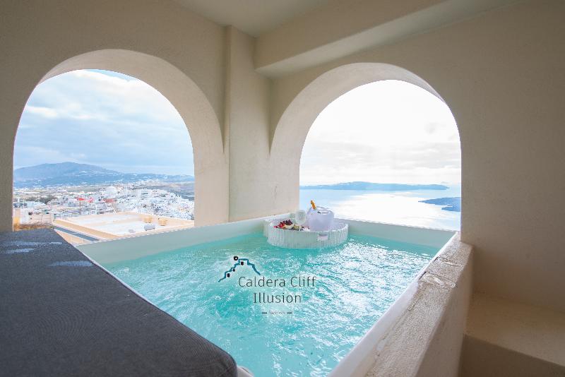 Caldera Cliff Illusion Suites - Oda