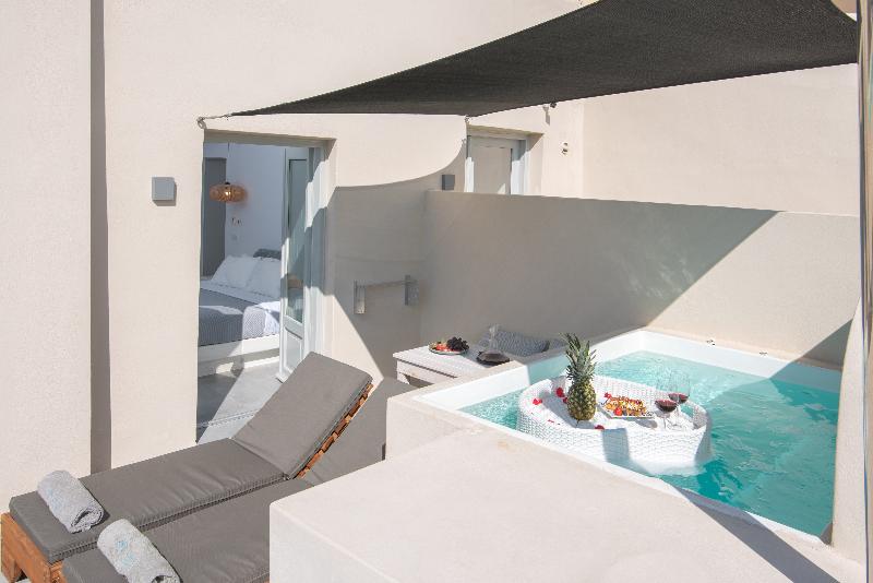 Caldera Cliff Illusion Suites - Oda