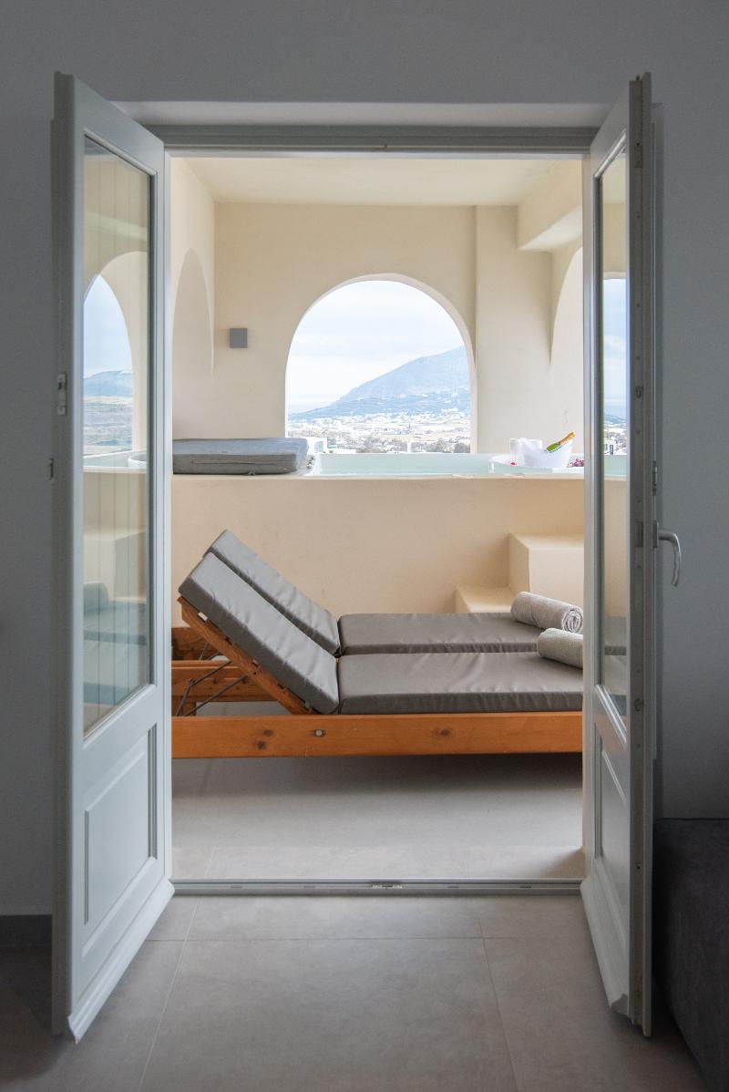 Caldera Cliff Illusion Suites - Oda