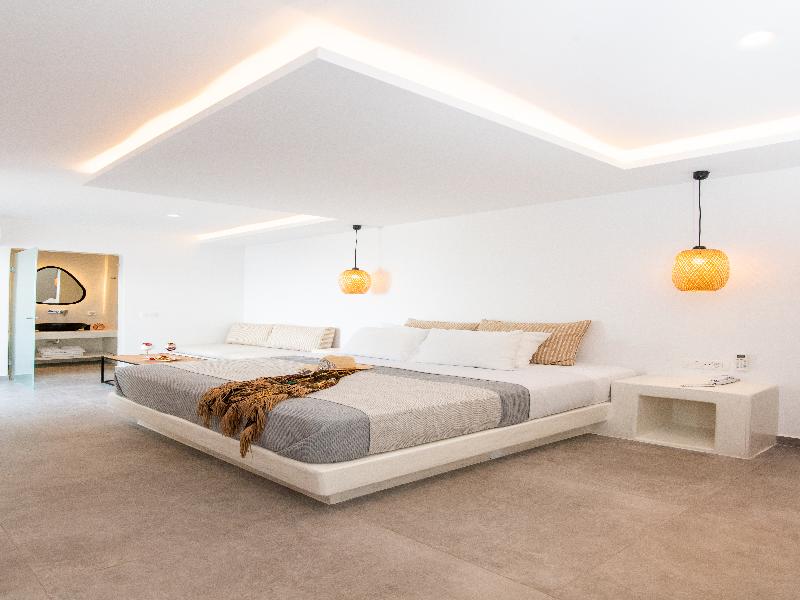 Caldera Cliff Illusion Suites - Oda