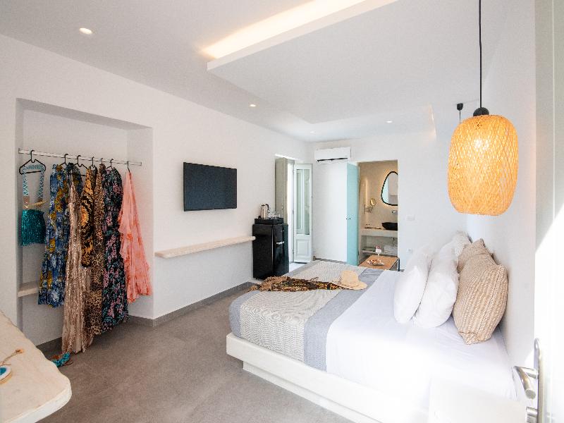 Caldera Cliff Illusion Suites - Oda