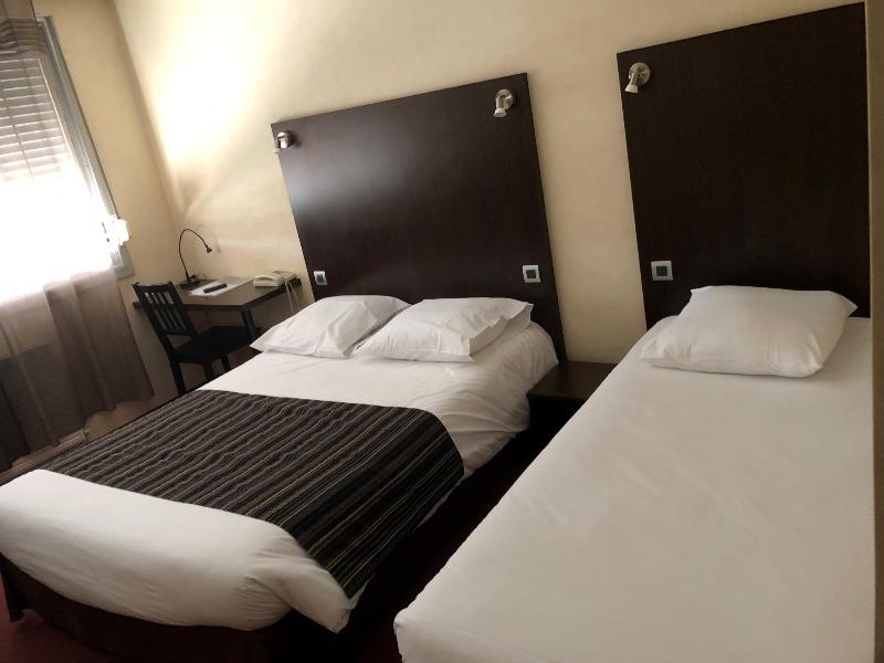 Adonis Lyon Est Hotel Artys - Oda