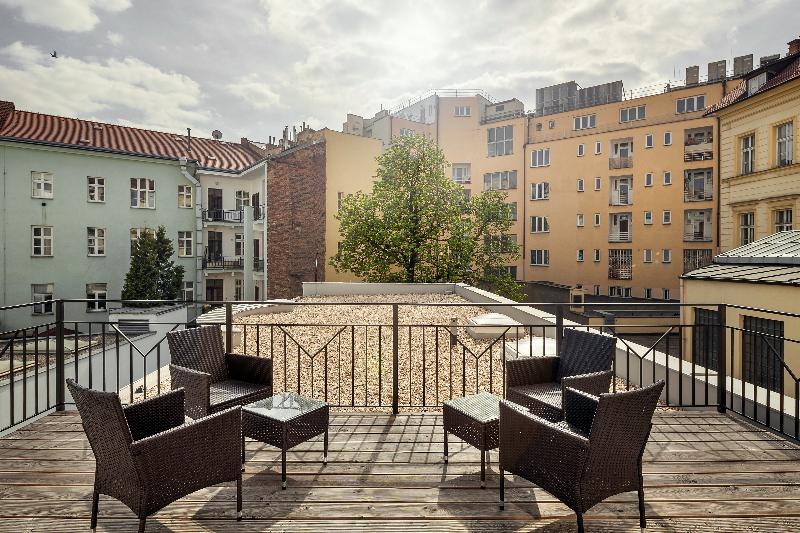 Elizabeth Suites - Teras