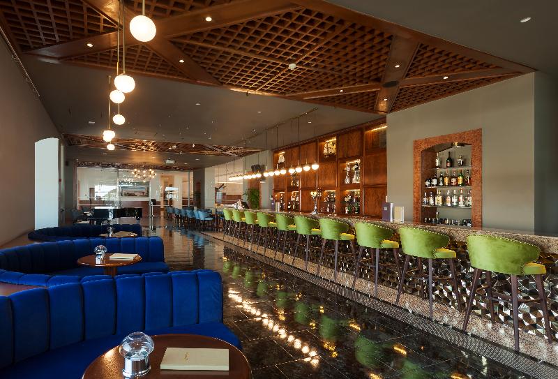 St Raphael Resort - Bar