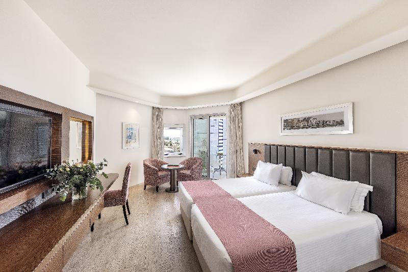 St Raphael Resort - Oda