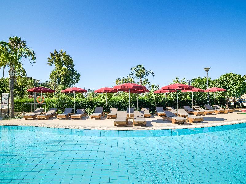 St Raphael Resort - Havuz
