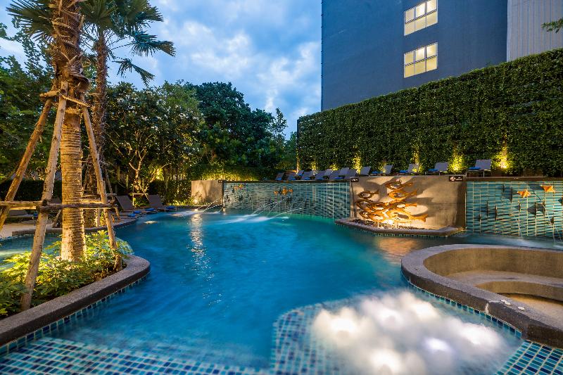 Hotel Amber Pattaya - Havuz