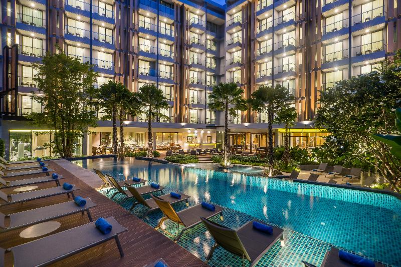 Hotel Amber Pattaya - Havuz