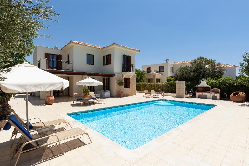 Aphrodite Hills Residences Superior Villas - Oda