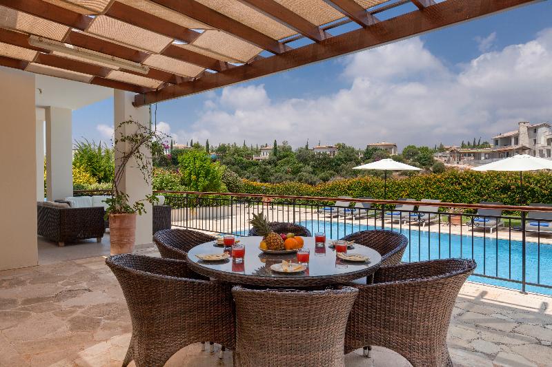 Aphrodite Hills Residences Superior Villas - Oda