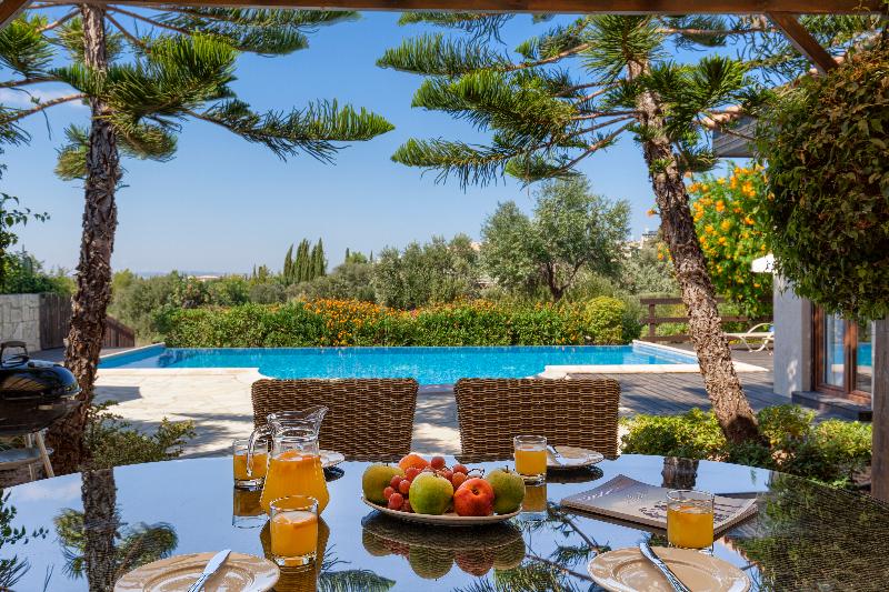 Aphrodite Hills Residences Superior Villas - Oda