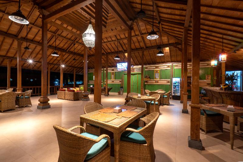 Tapa Bale Gede - Restoran