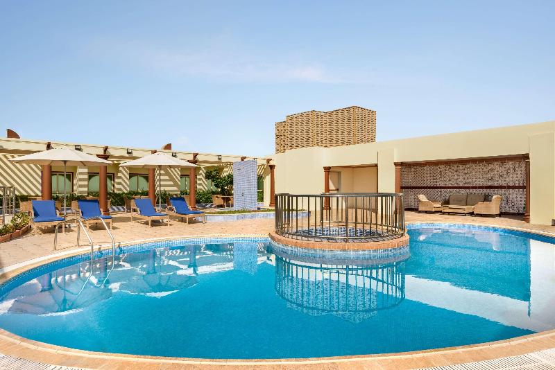 Wyndham Garden Dammam - Havuz