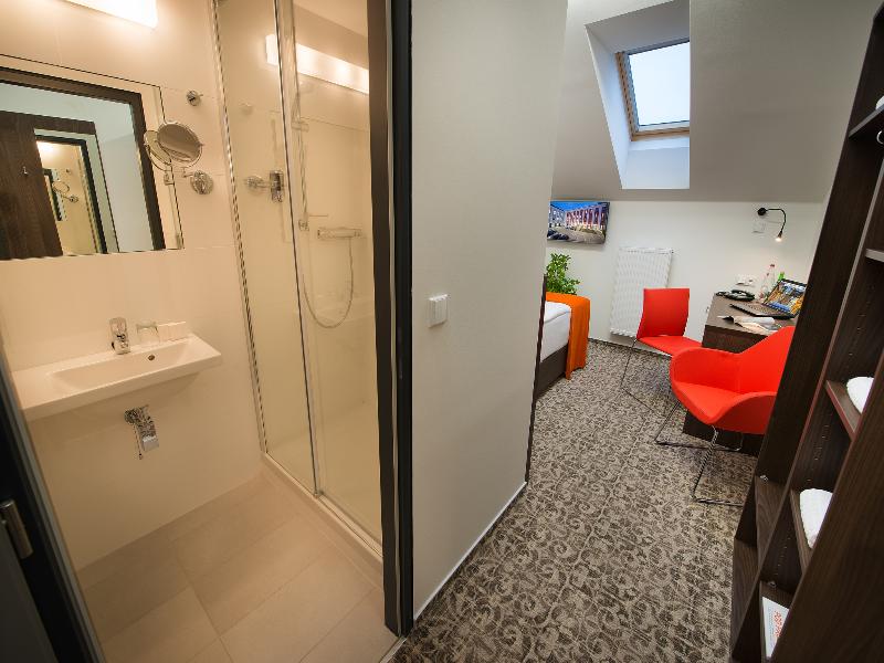 EA Business Hotel Jihlava - Oda