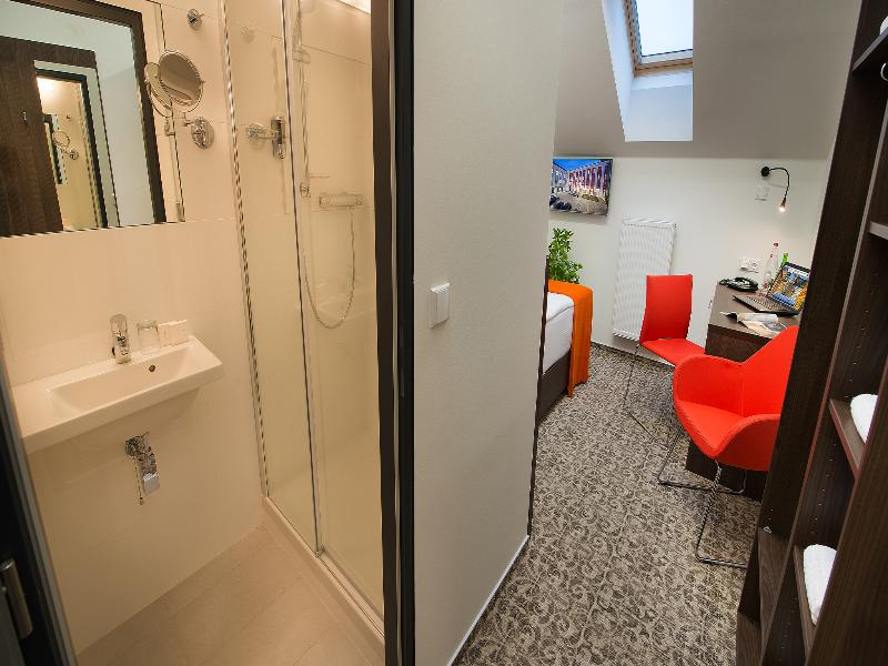 EA Business Hotel Jihlava - Oda