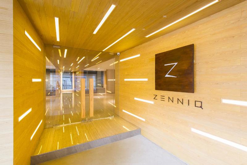 ZENNIQ Hotel Bangkok - Lobi