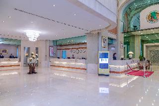 Millennium Plaza Downtown Suites exCrowne Plaza Ap fotoÄŸrafÄ±