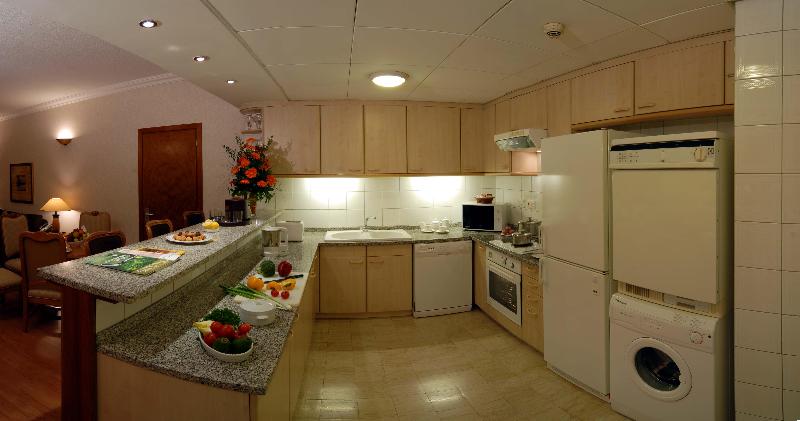 Millennium Plaza Downtown Suites exCrowne Plaza Ap - Oda