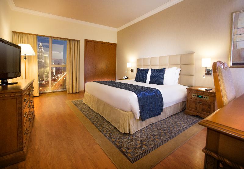 Millennium Plaza Downtown Suites exCrowne Plaza Ap - Oda