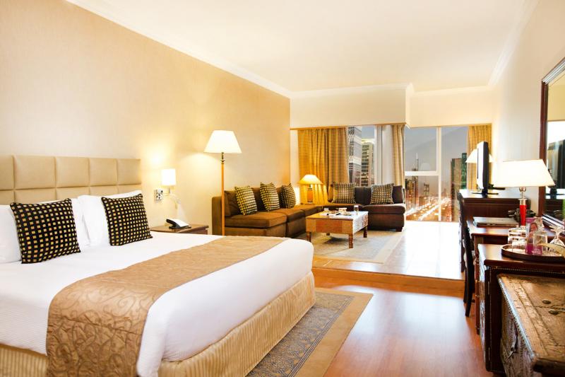 Millennium Plaza Downtown Suites exCrowne Plaza Ap - Oda