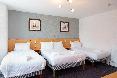 The Royal Alexandra Hotel by Compass Hospitality oda fotoğrafı